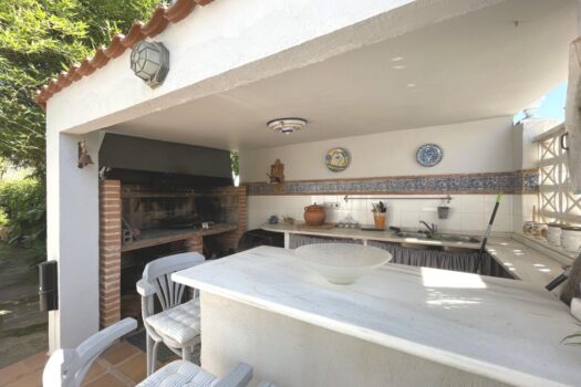 5 bedroom Villa for sale in Torrevieja
