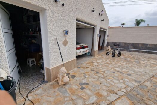 3 bedroom Villa for sale in Torrevieja