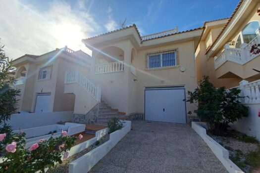 3 bedroom Villa for sale in Villamartin