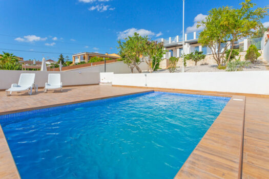 3 bedroom Villa for sale in Los Balcones