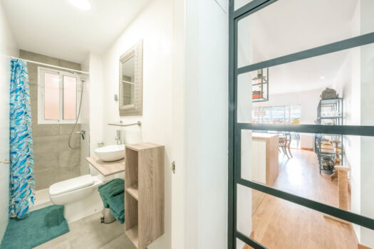 3 Bed Middle Floor Apartment for sale in Malaga Centro, Costa del Sol