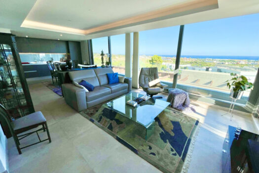2 Bed Penthouse Apartment for sale in Cancelada, Costa del Sol