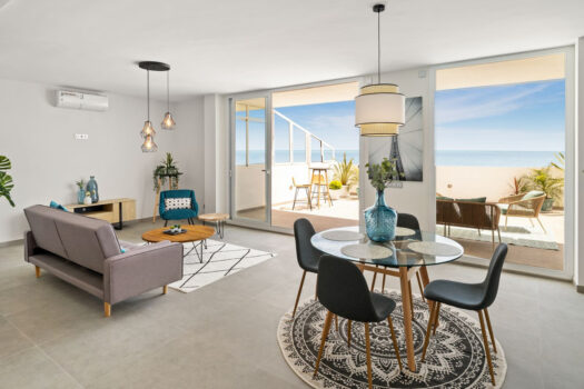 3 Bed Penthouse Apartment for sale in Estepona, Costa del Sol