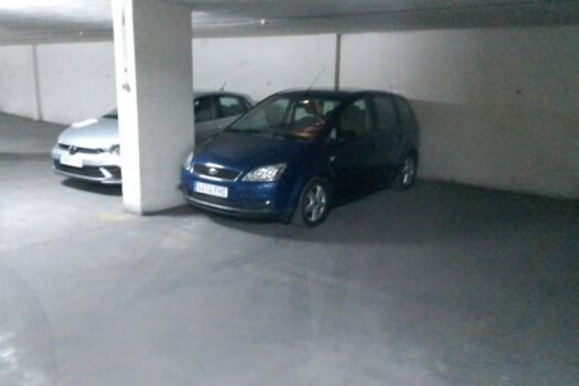 Parking close to the center