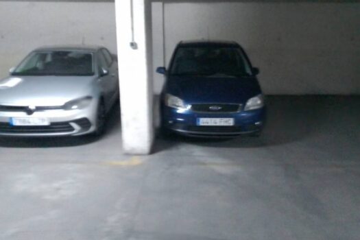 Parking close to the center