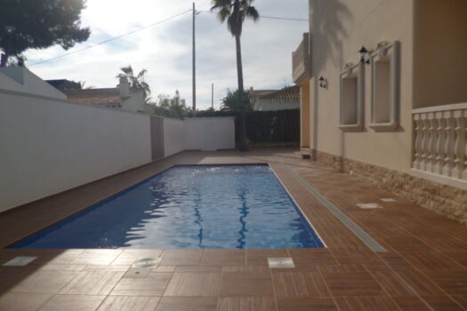 5 bedroom Villa for sale in Cabo Roig