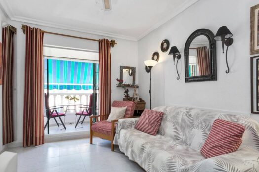 Apartment in Viñamar 6, south with sea views