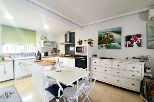 3 bedroom Villa for sale in Polop