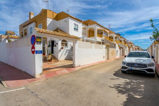 3 bedroom Townhouse for sale in Torrevieja