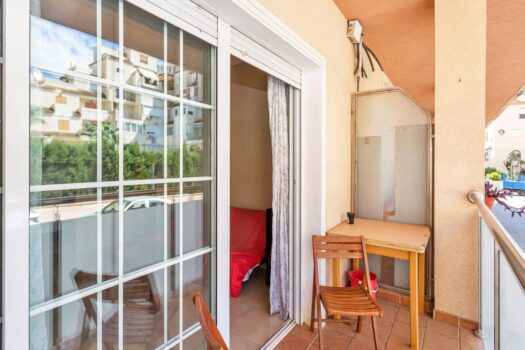 Fantastic apartment with swimming pool in the solarium