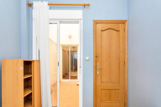 Fantastic apartment with swimming pool in the solarium