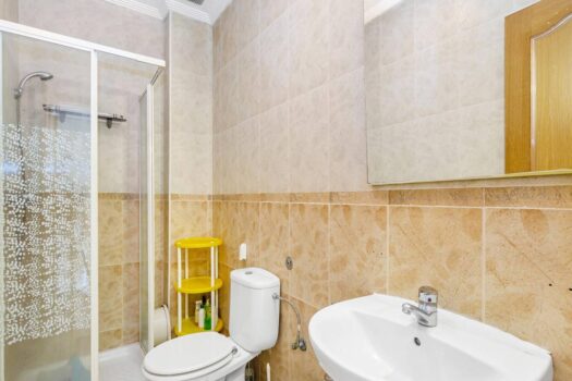 Fantastic apartment with swimming pool in the solarium