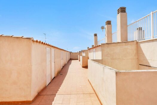 Fantastic apartment with swimming pool in the solarium