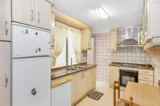 Opportunity in La Mata with 3 bedrooms