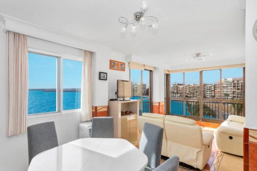 Magnificent apartment facing Playa del Cura!!