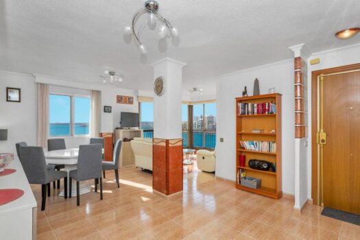 Magnificent apartment facing Playa del Cura!!