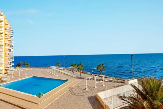 Magnificent apartment facing Playa del Cura!!