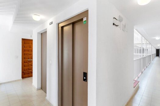 Fantastic one-bedroom flat 200 metres from the sea.-PRODANO