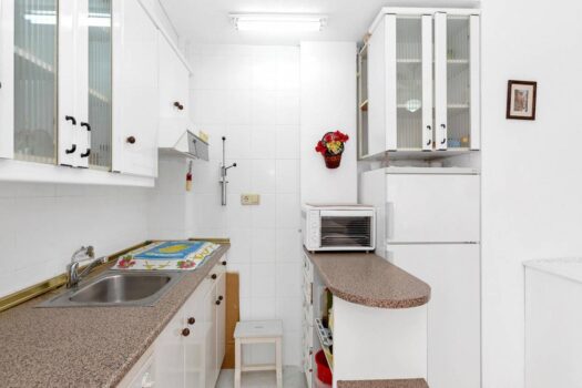 Fantastic one-bedroom flat 200 metres from the sea.-PRODANO