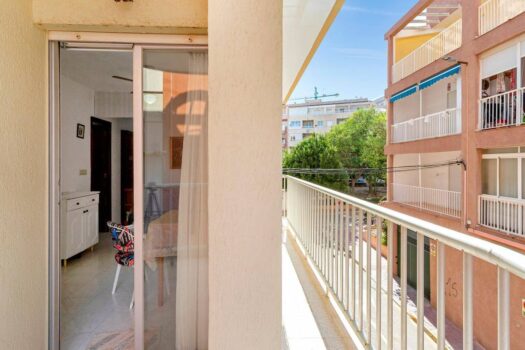 Fantastic one-bedroom flat 200 metres from the sea.-PRODANO