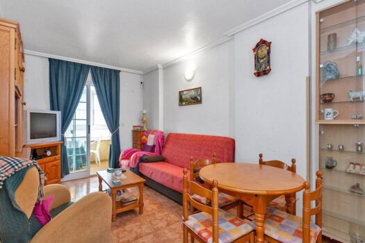 2 bedroom house with pool, garage and storage room