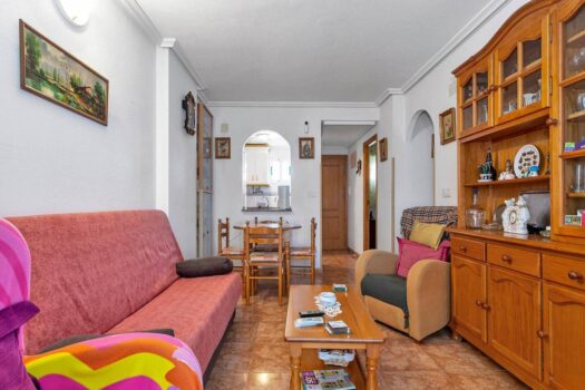 2 bedroom house with pool, garage and storage room