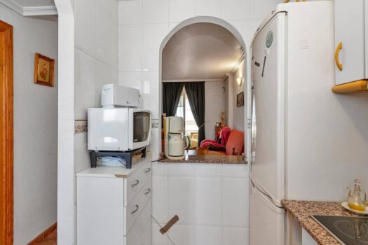 2 bedroom house with pool, garage and storage room