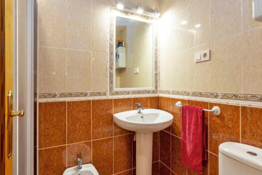 2 bedroom house with pool, garage and storage room