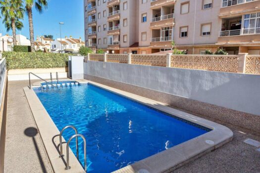 2 bedroom house with pool, garage and storage room