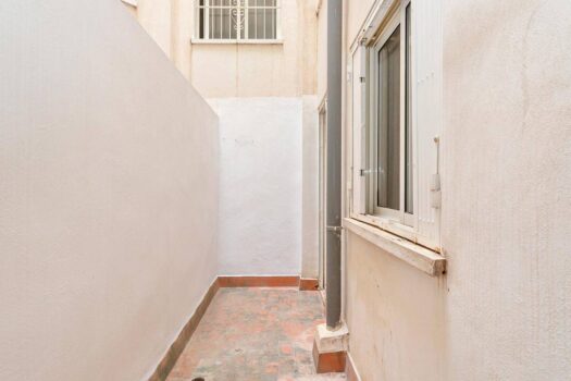 SOUTH apartment with 3 bedrooms with large terrace 250 m away. of the Natural Pools of Playa del Cur