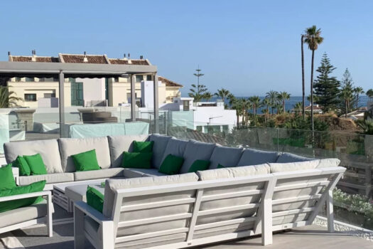 4 Bed Detached Villa for sale in The Golden Mile, Costa del Sol