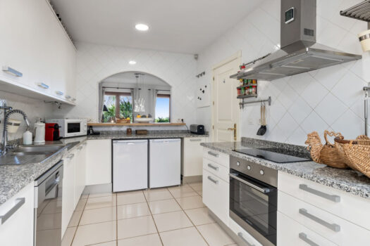 Řadový dům – 4 ložnice – El Paraiso