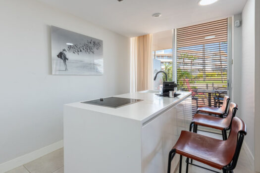 3 Bed Ground Floor Apartment for sale in Estepona, Costa del Sol