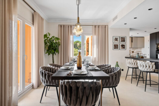 3 Bed roproperties.Penthouse Duplex Apartment for sale in Nueva Andalucia, Costa del Sol