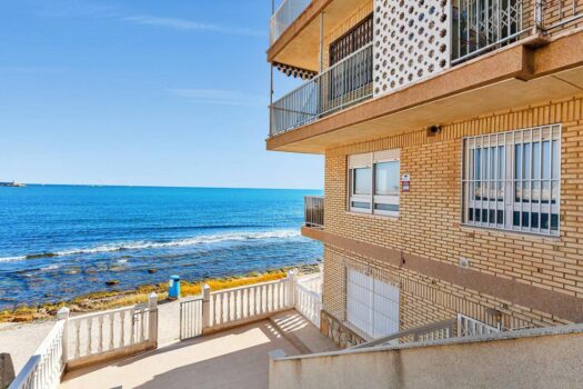 Fantastic front line apartment to renovate to your liking and at an incredible price!!