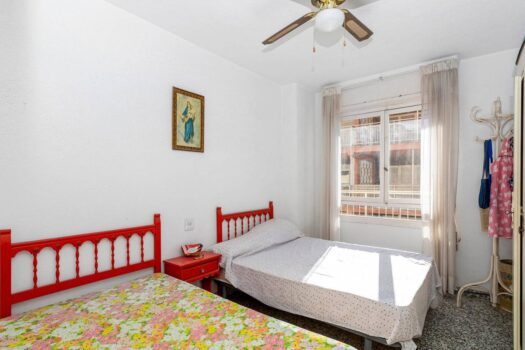 Fantastic front line apartment to renovate to your liking and at an incredible price!!