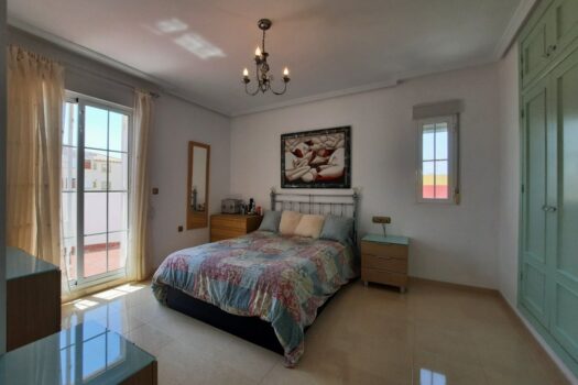 5 bedroom Villa for sale in Villamartin