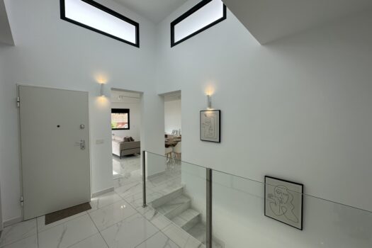 5 bedroom Villa for sale in Torrevieja