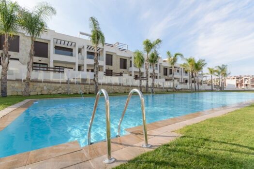 2 bedroom Villa for sale in Torrevieja