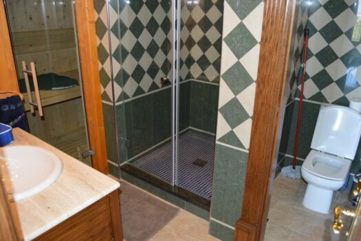 8 bedroom Villa for sale in Algorfa