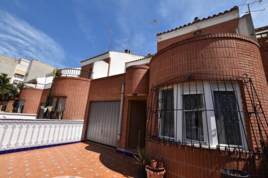 4 bedroom Townhouse for sale in Almoradi