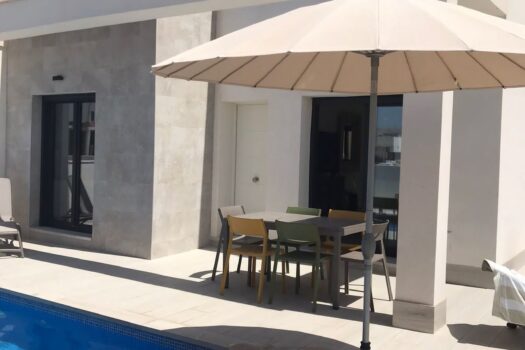 2 bedroom Villa for sale in Daya Nueva