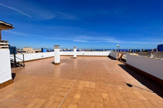 2 bedroom Penthouse for sale in Cabo Roig