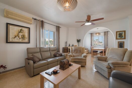 4 bedroom Villa for sale in Benijofar