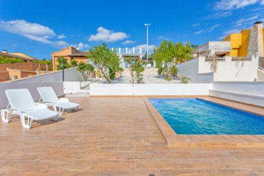 3 bedroom Villa for sale in Los Balcones