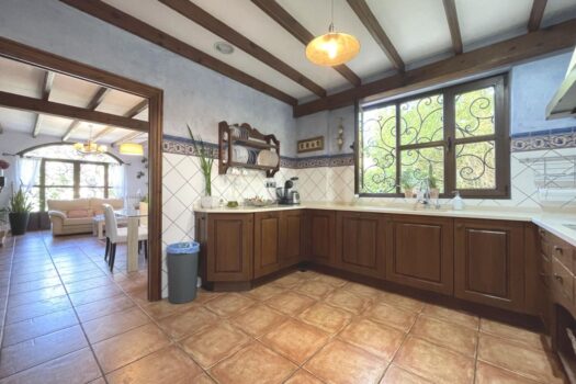 5 bedroom Villa for sale in Torrevieja