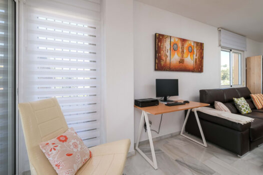 2 Bed Ground Floor Apartment for sale in Los Pacos, Costa del Sol