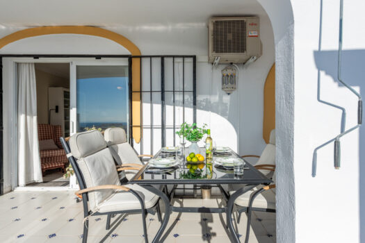 2 Bed Middle Floor Apartment for sale in Riviera del Sol, Costa del Sol