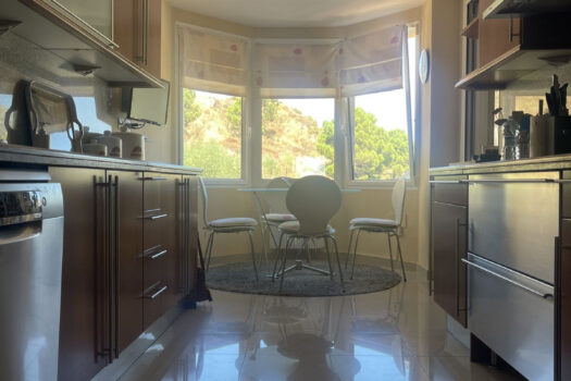 2 Bed Ground Floor Apartment for sale in Nueva Andalucia, Costa del Sol