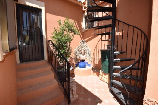 7 bedroom Finca for sale in Catral